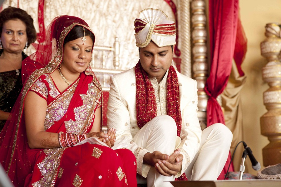 Brampton Wedding Photographer , Red Rose Convention Centre , Ram Mandir, Wedding Photography , Hindu Wedding